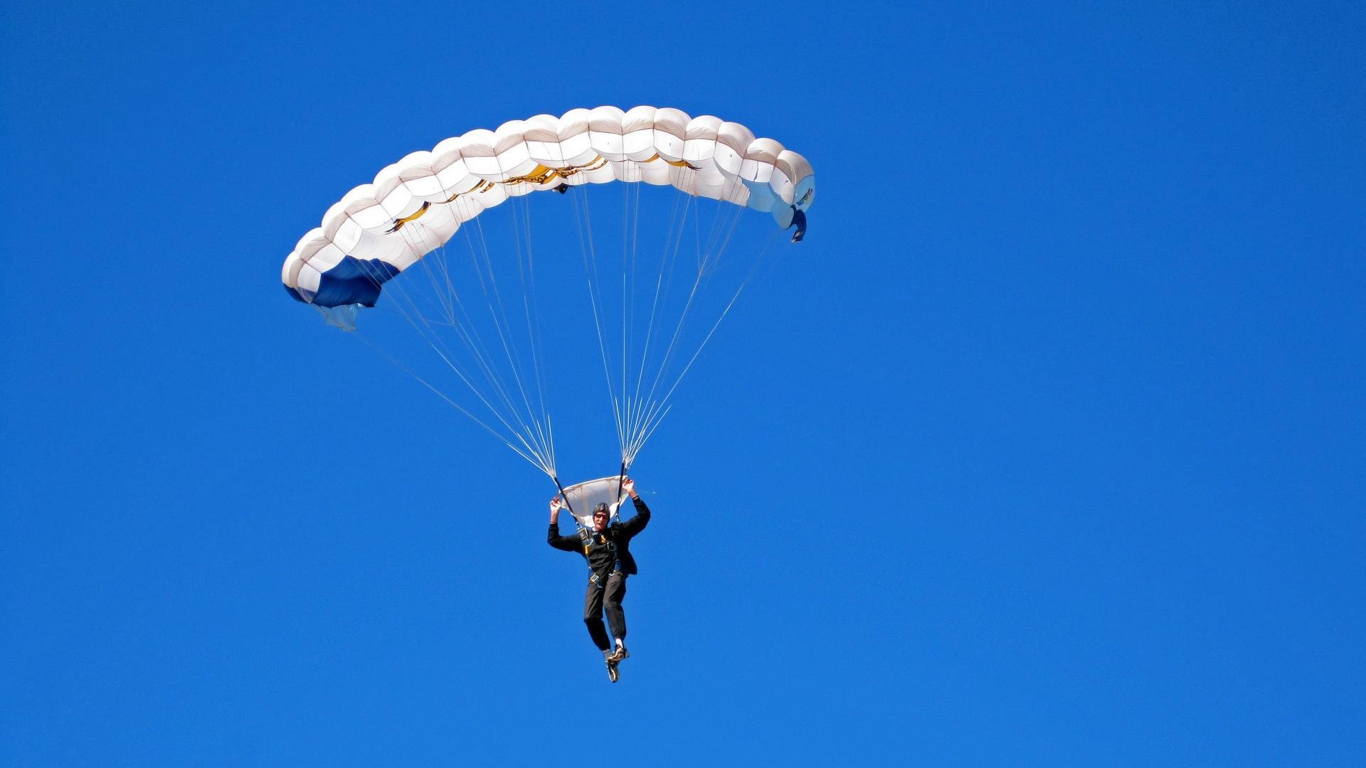 开云体育ios-Aliou Drame在2024年巴黎残奥会反曲弓男子复合项目中参赛，奥运会反曲弓价格